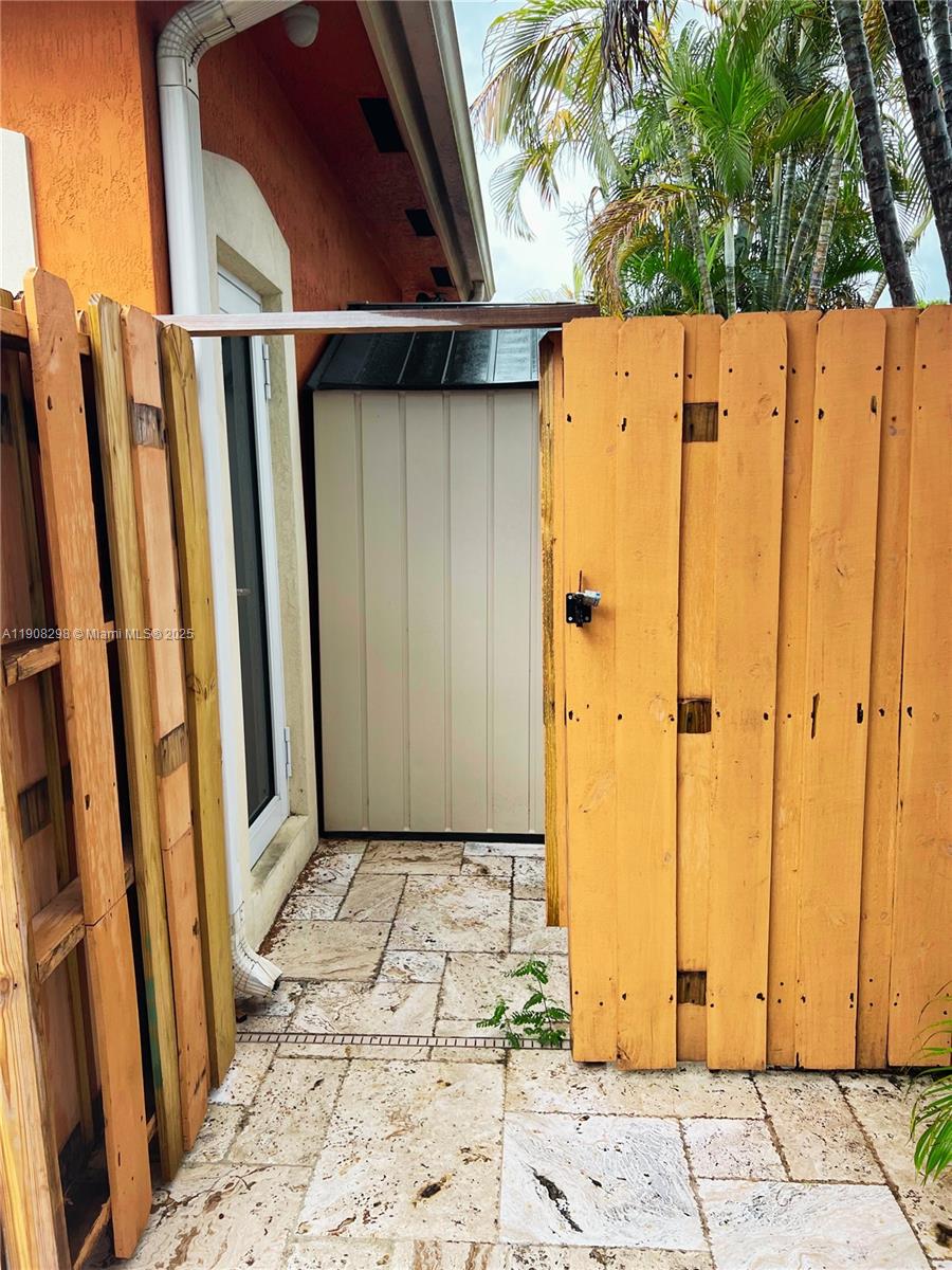 ED-MAR ESTATES - Residential