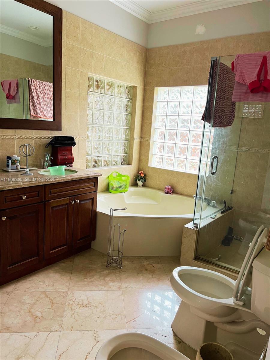 ED-MAR ESTATES - Residential