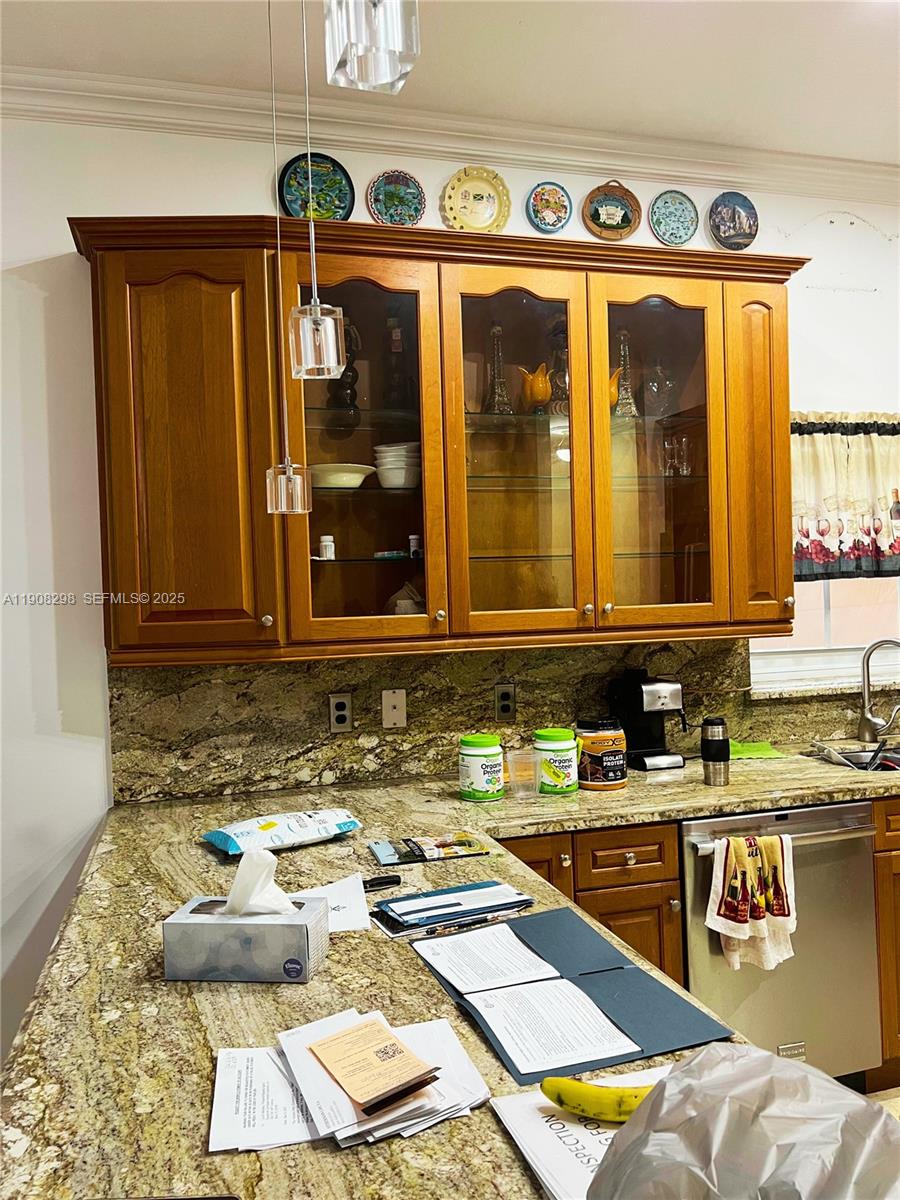 ED-MAR ESTATES - Residential