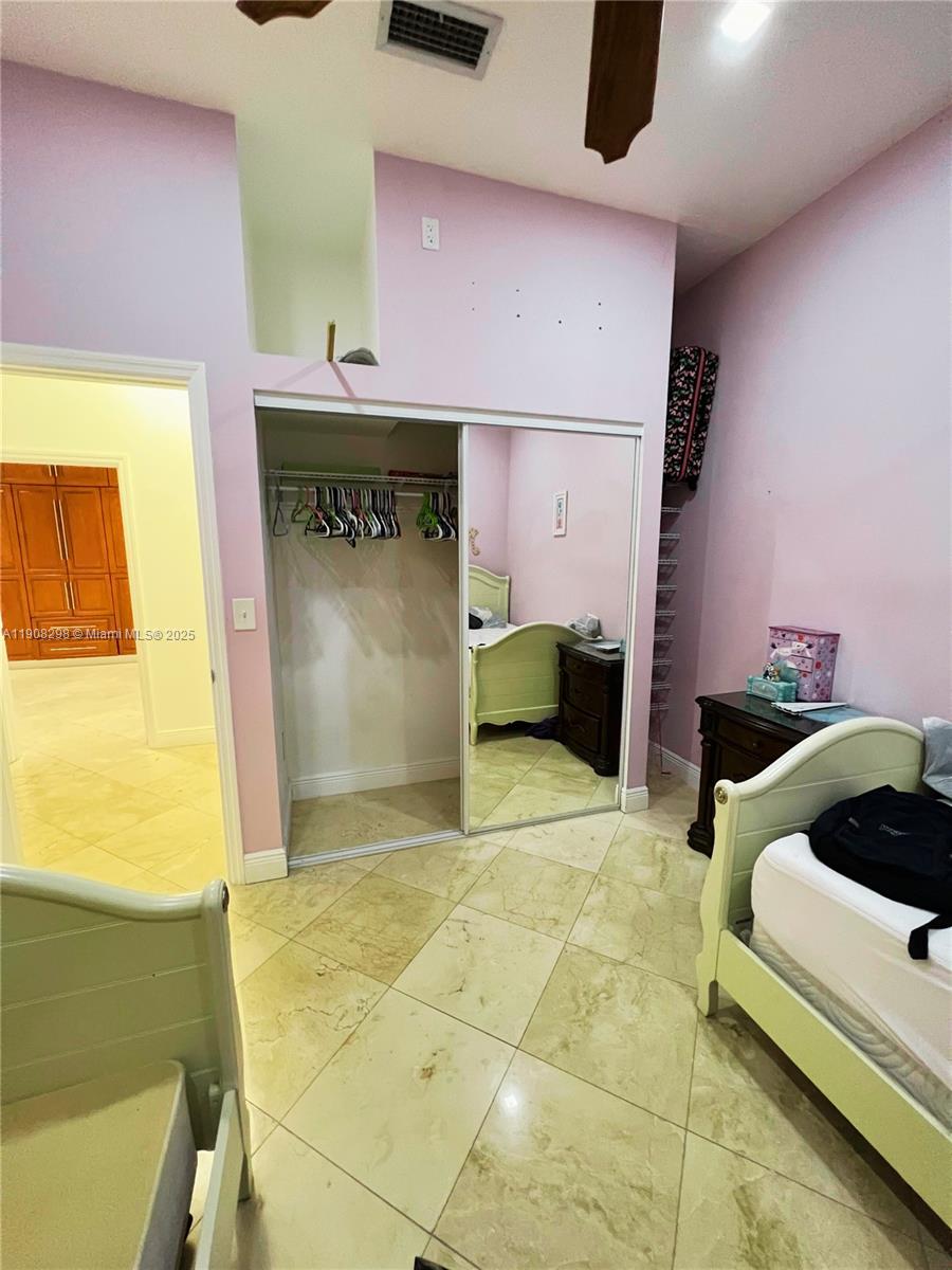 ED-MAR ESTATES - Residential