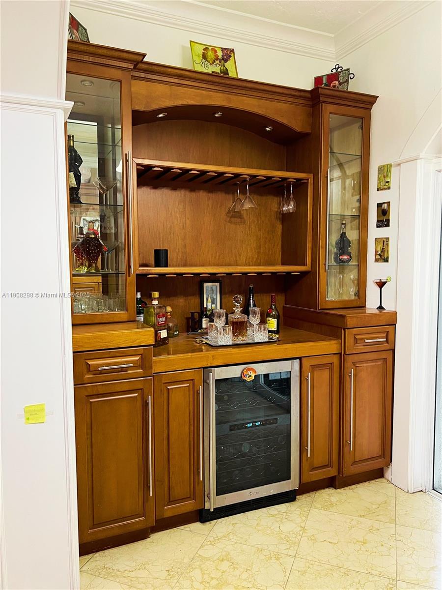 ED-MAR ESTATES - Residential