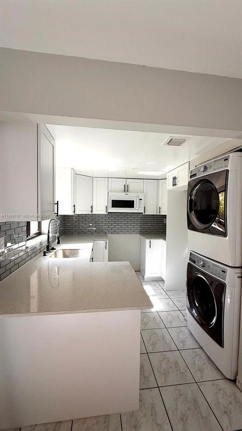 110 SW 108th Ave H1 Sweetwater FL 33174