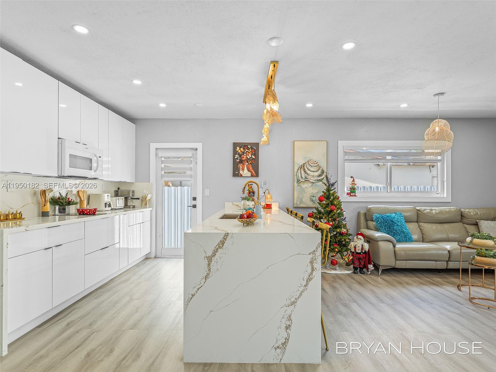 GRAPELAND HGTS - Residential