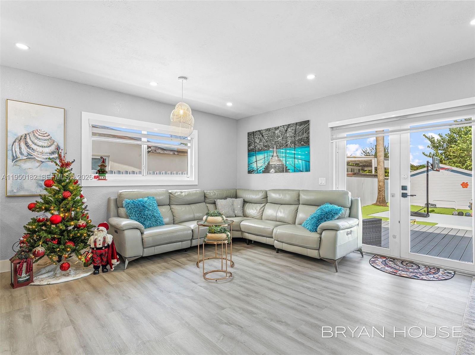 GRAPELAND HGTS - Residential