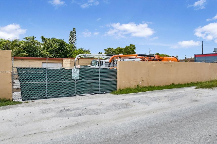 Spacious 2900 sq ft Warehouse Space - Versatile & Ready for Your Business! Discover the perfect industrial space for your needs! This expansive 2900 sq ft warehouse offers endless possibilities, ideal for woodworking enthusiasts crafting custom pieces, Amazon sellers managing inventory and operations, secure storage solutions, or even a bustling tire shop with ample room for equipment and vehicles. Landlord has renovated both office area and bathroom! Key Features High ceilings for easy material handling and storage
Durable concrete floors built to withstand heavy use Drive-in access with large roll-up doors for seamless loading/unloading Ample electrical outlets and lighting for workshops or offices. Price does not include utilities except water.