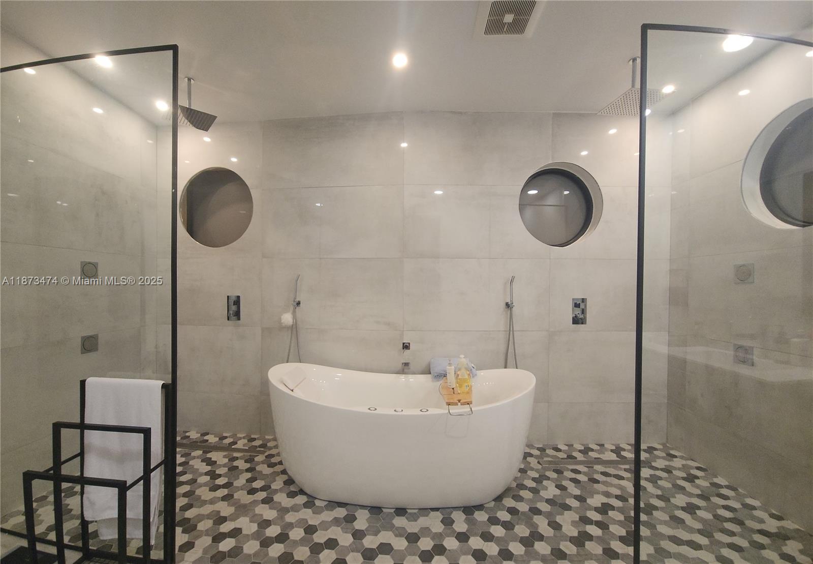 SECTOR 6 EAST - Residential Lease