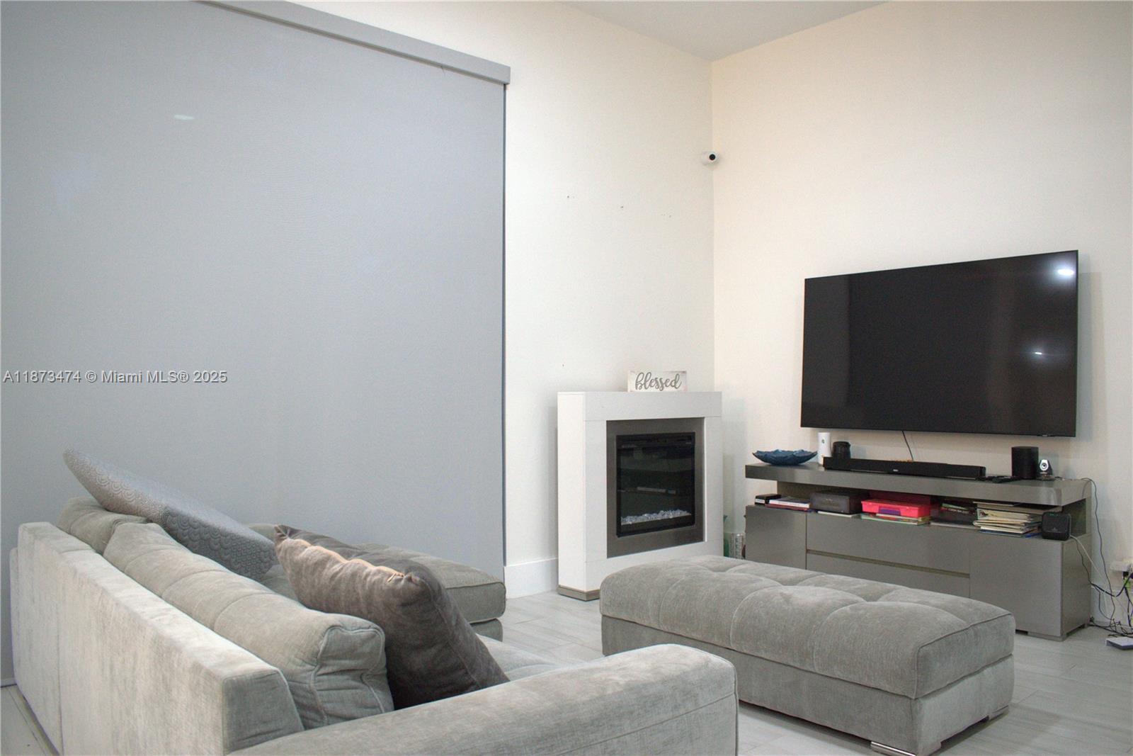 SECTOR 6 EAST - Residential Lease