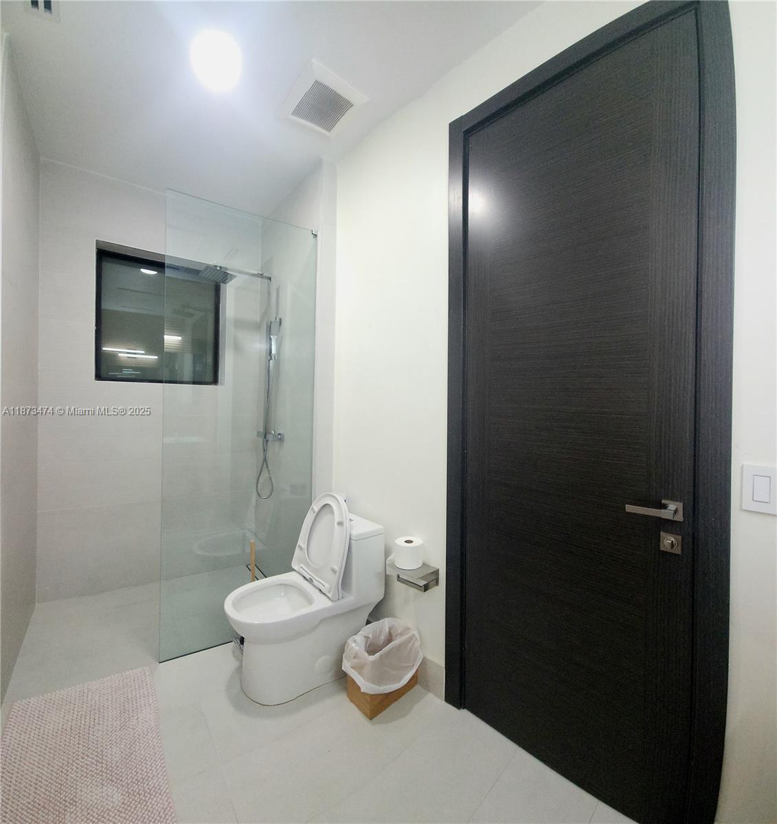 SECTOR 6 EAST - Residential Lease