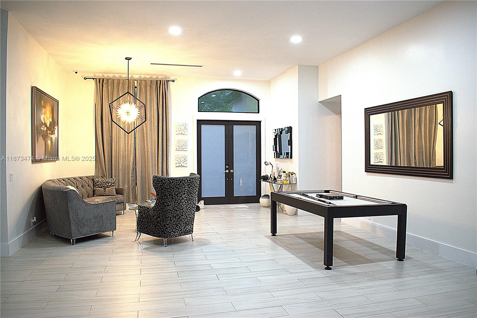 SECTOR 6 EAST - Residential Lease