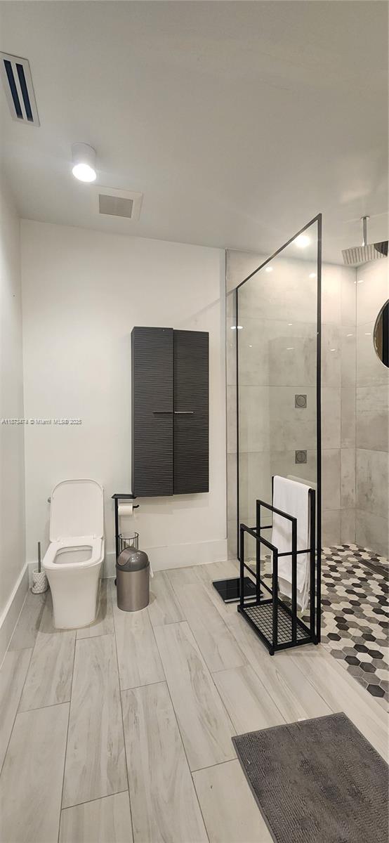 SECTOR 6 EAST - Residential Lease