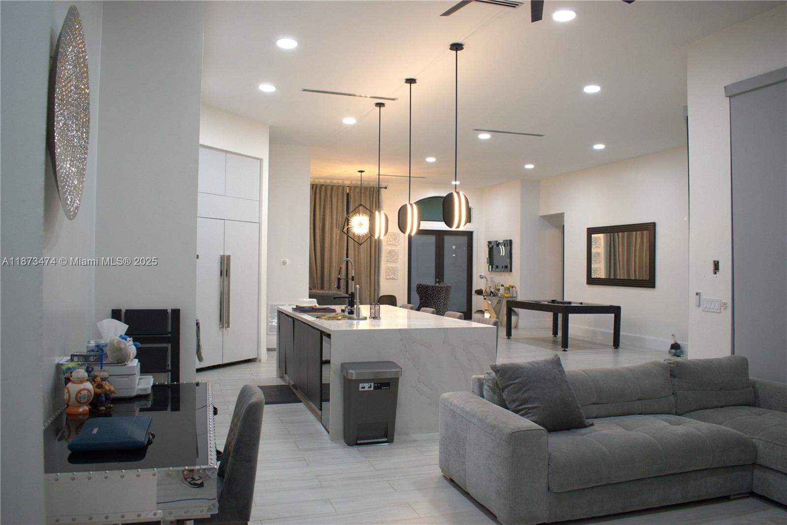 SECTOR 6 EAST - Residential Lease