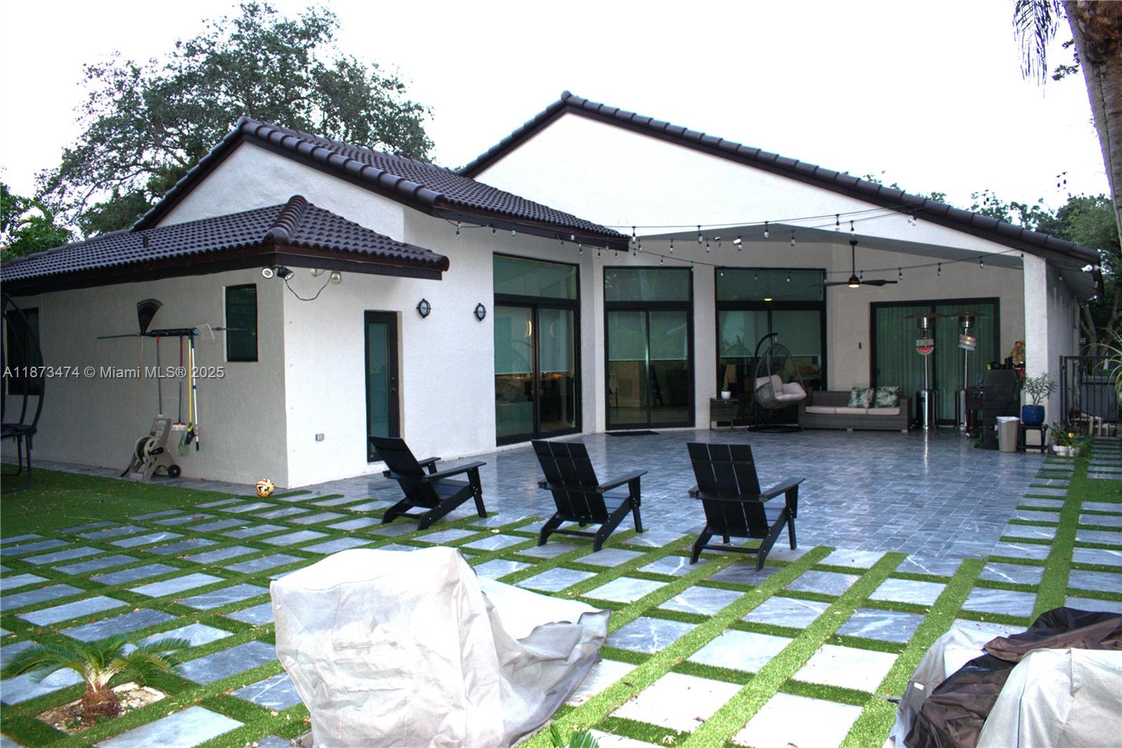 SECTOR 6 EAST - Residential Lease