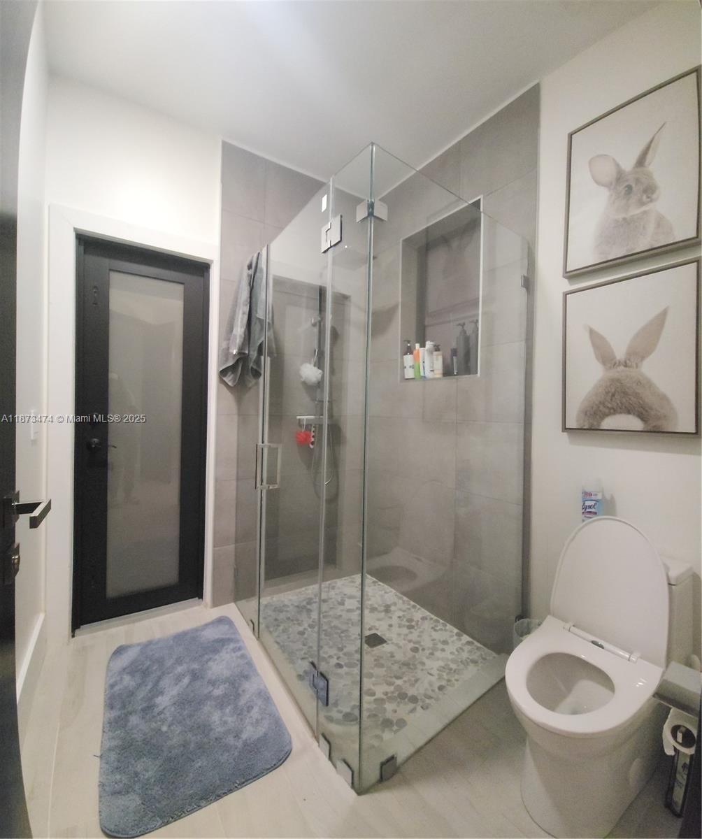 SECTOR 6 EAST - Residential Lease