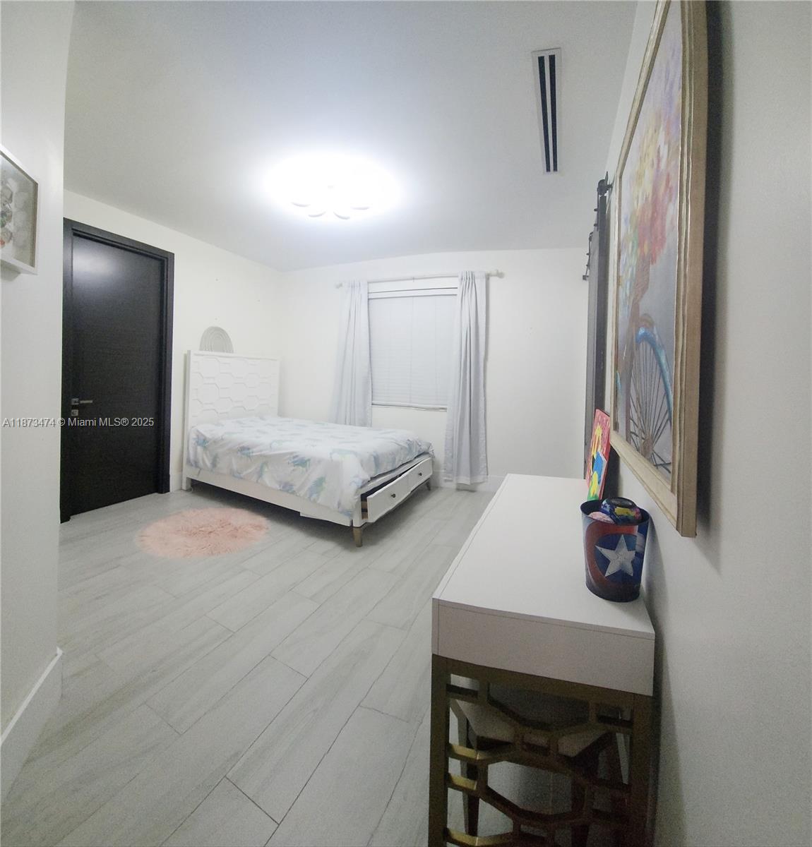 SECTOR 6 EAST - Residential Lease