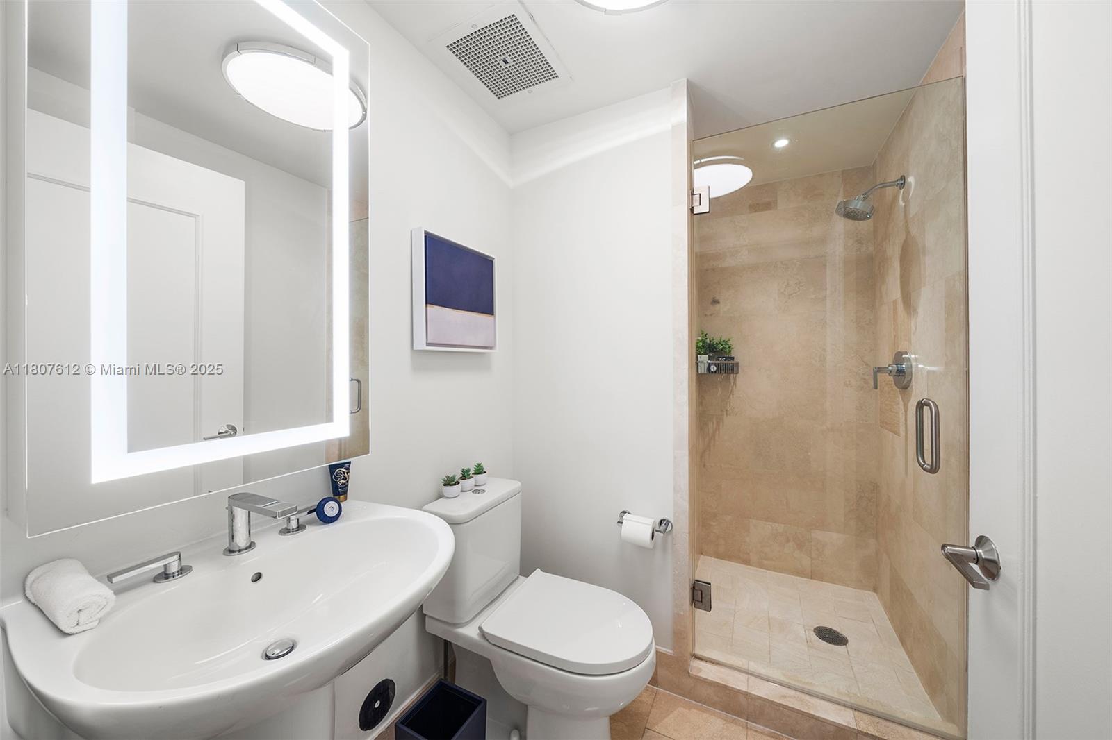 FONTAINEBLEAU II CONDO - Residential Lease