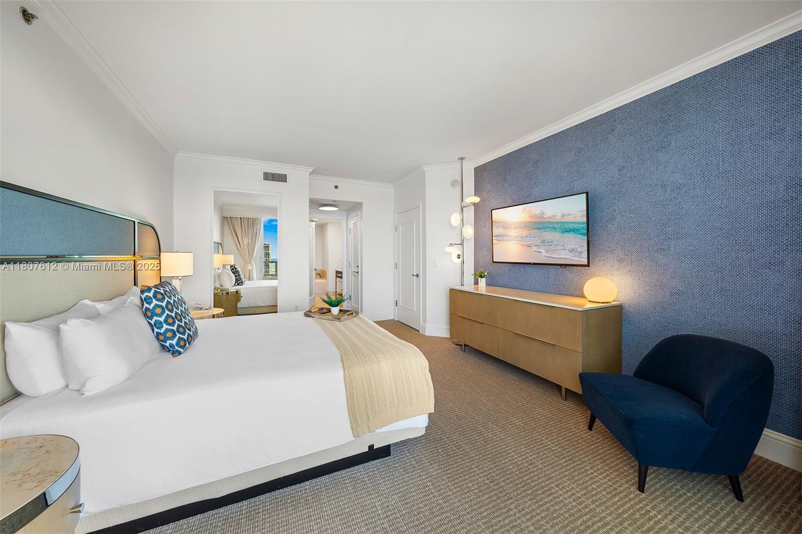 FONTAINEBLEAU II CONDO - Residential Lease