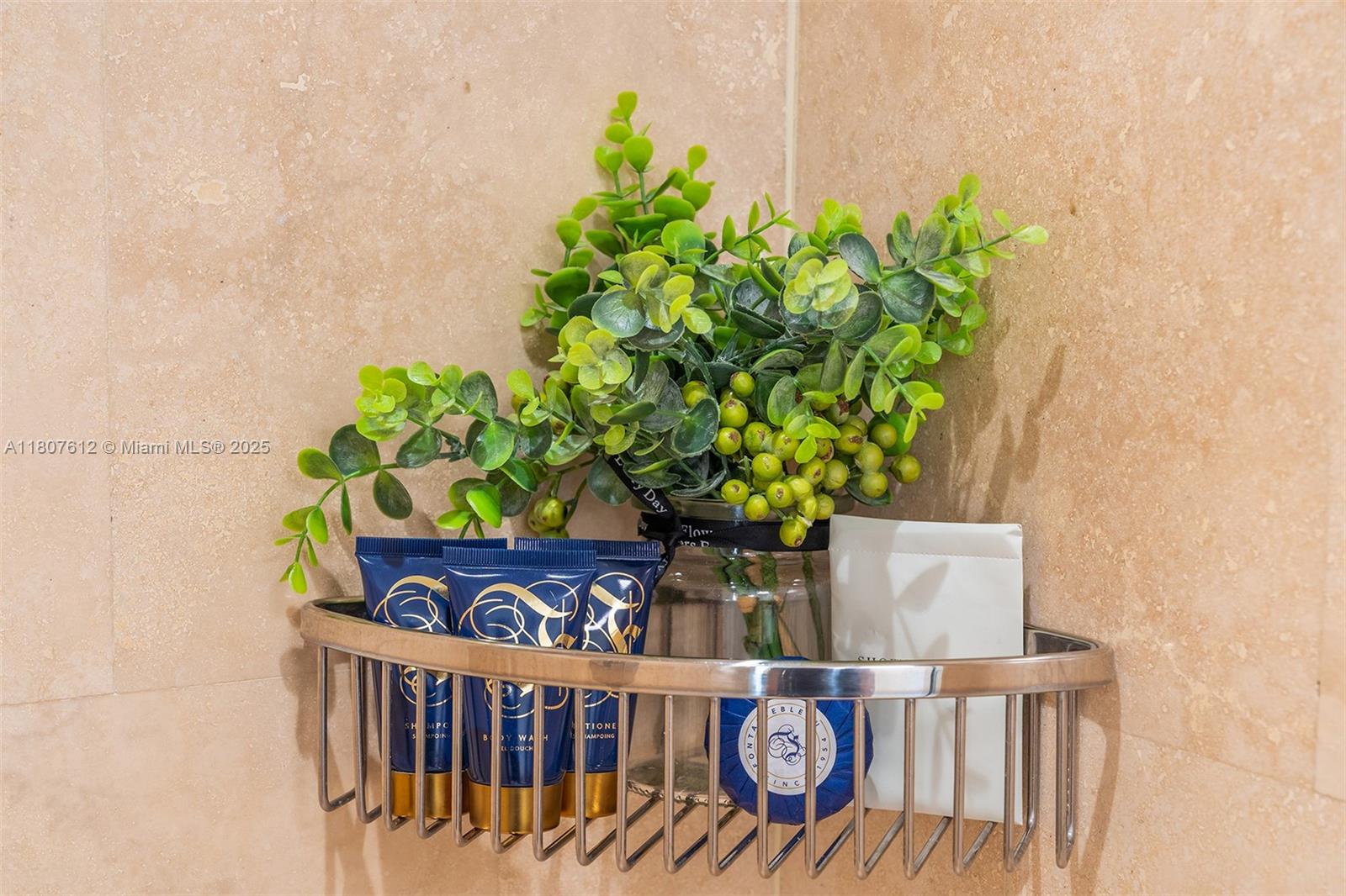 FONTAINEBLEAU II CONDO - Residential Lease