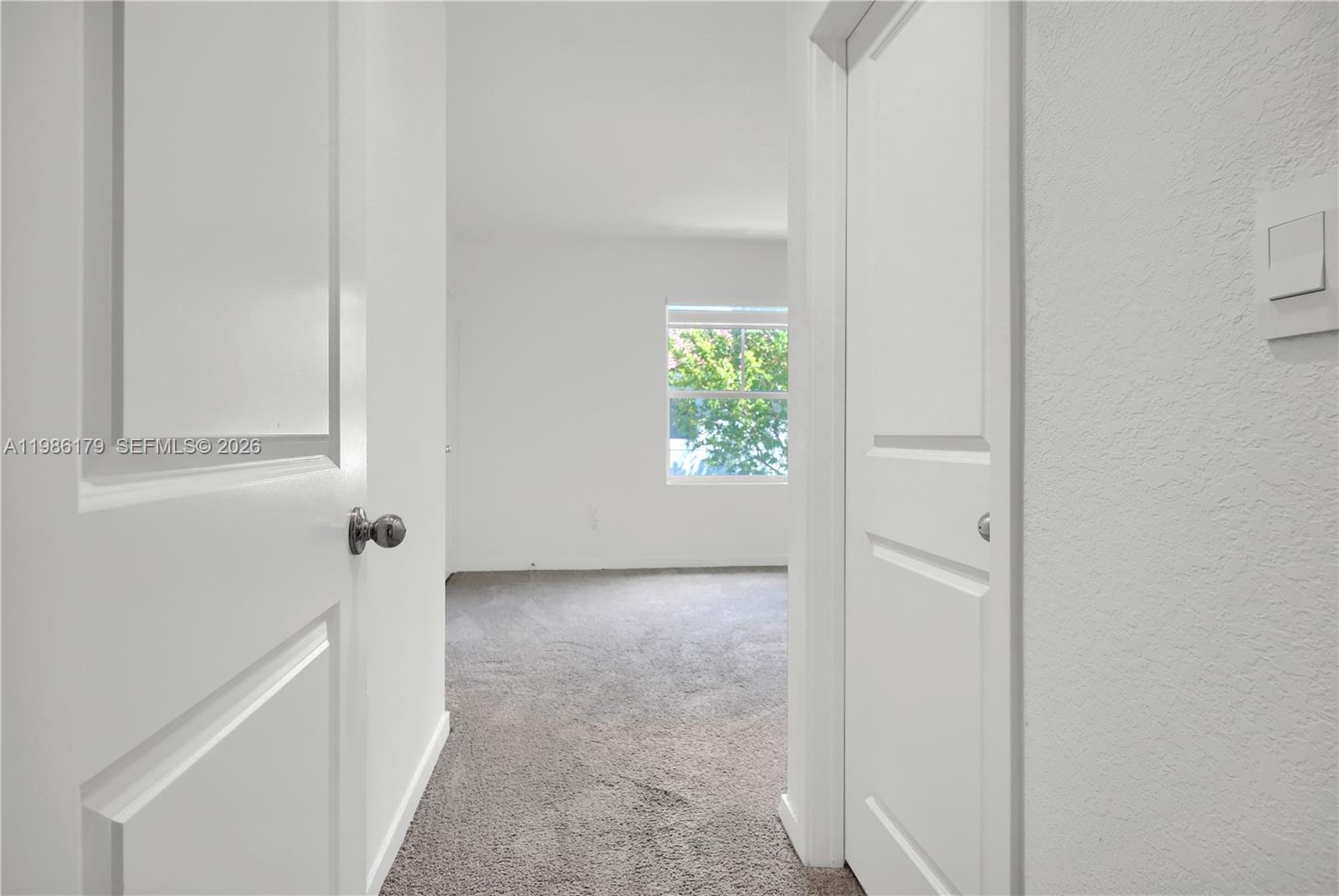 MIAMI LAND AND DEVELOPMEN - Residential Lease