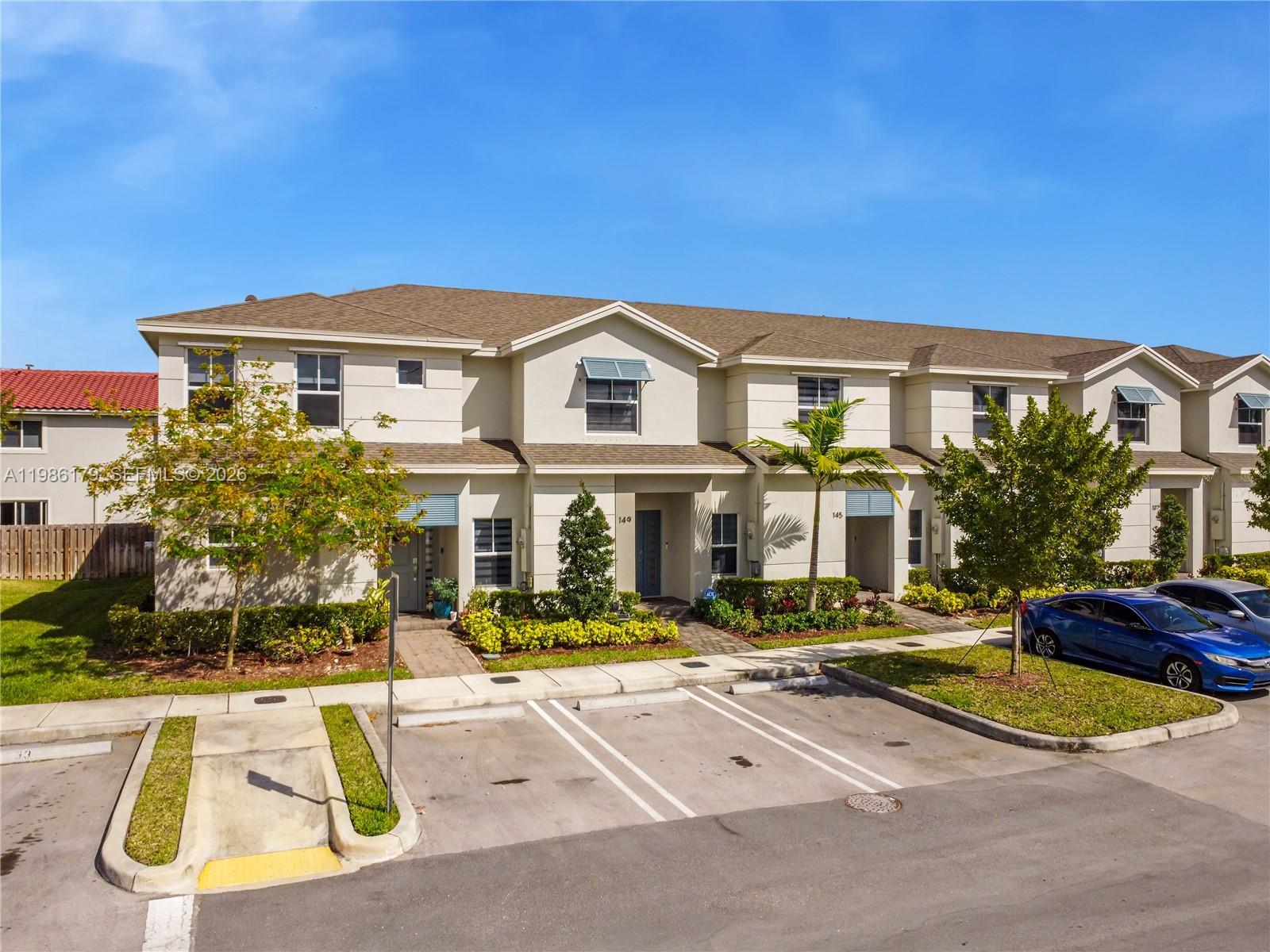 MIAMI LAND AND DEVELOPMEN - Residential Lease