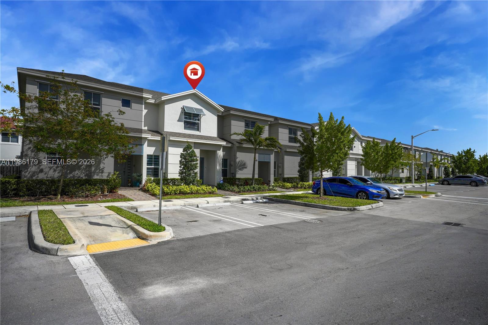 MIAMI LAND AND DEVELOPMEN - Residential Lease