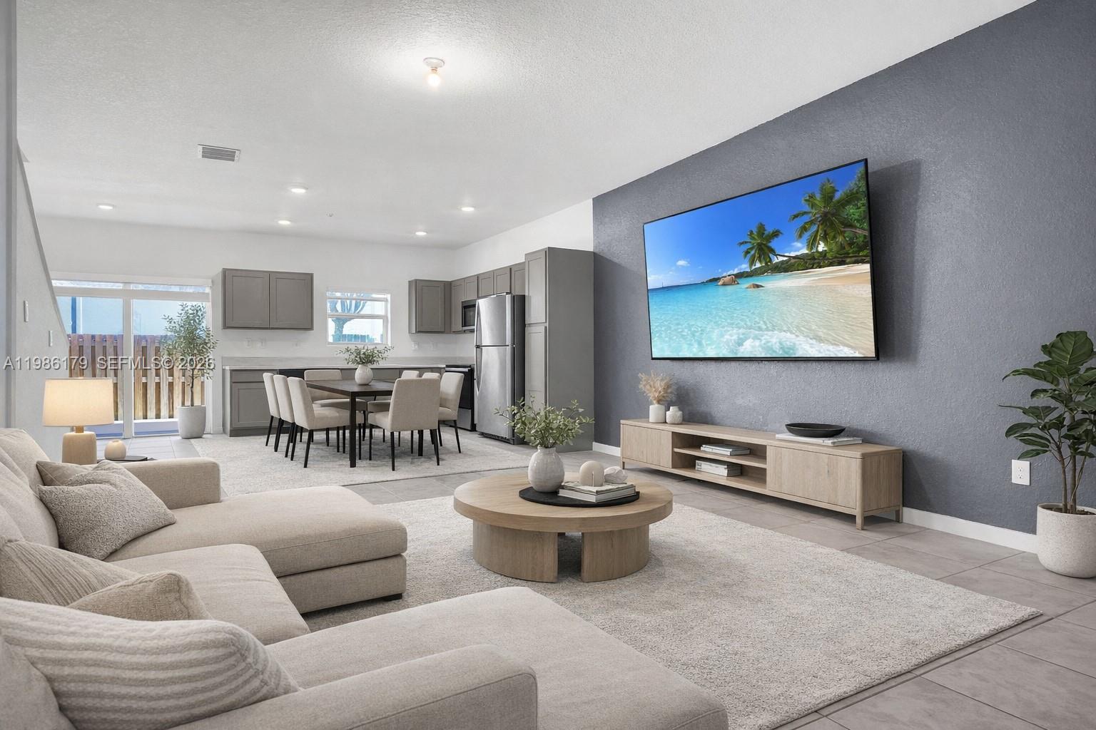 MIAMI LAND AND DEVELOPMEN - Residential Lease