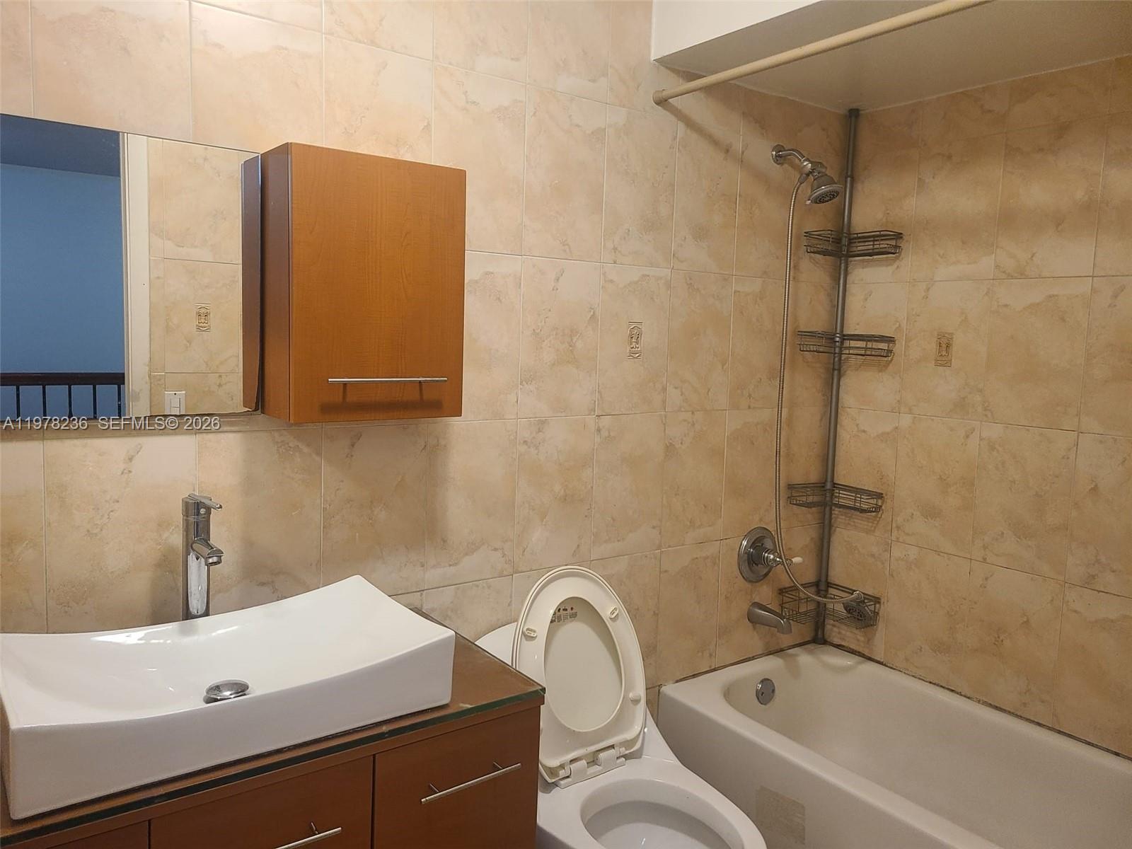 VALENCIA VILLAGE CONDO PH - Residential