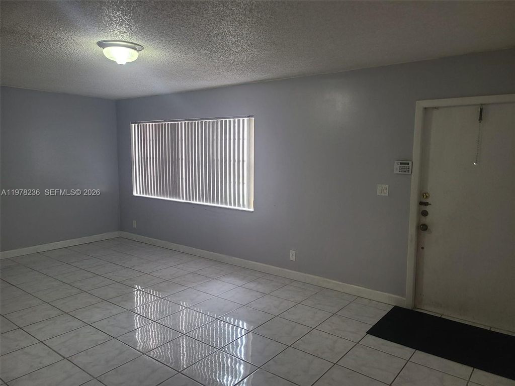 Photo of 29 Seville Cir #4-49, Davie, FL 33324 (MLS # A11978236)