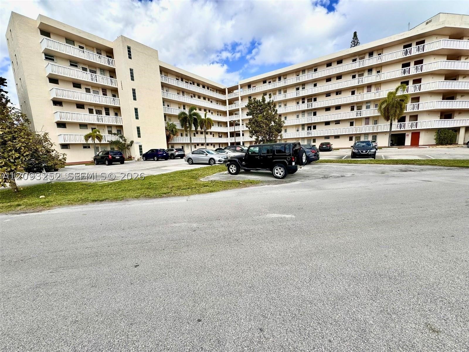 2905 Point East Dr L102