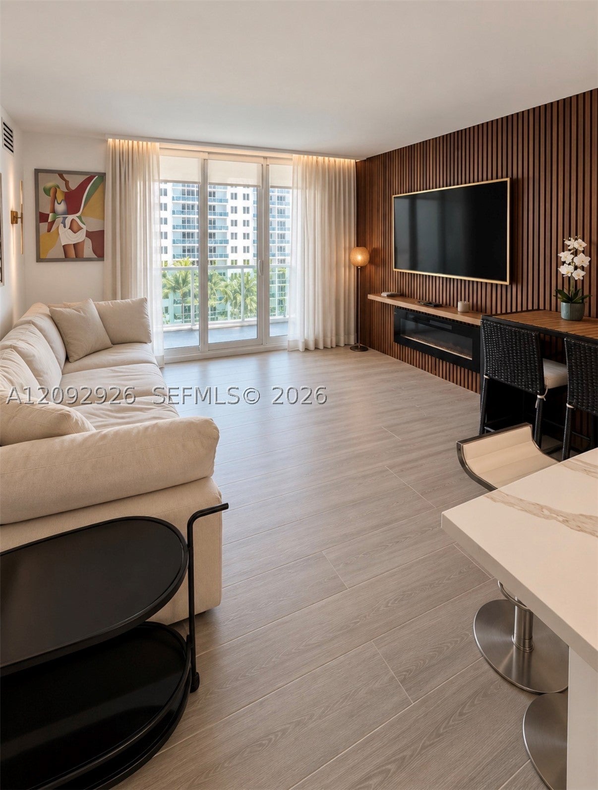 2301 Collins Ave 1019