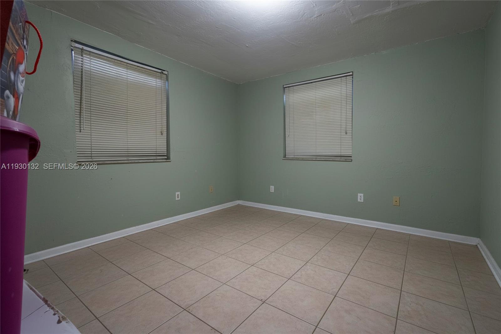 WESTWOOD LAKE - Residential