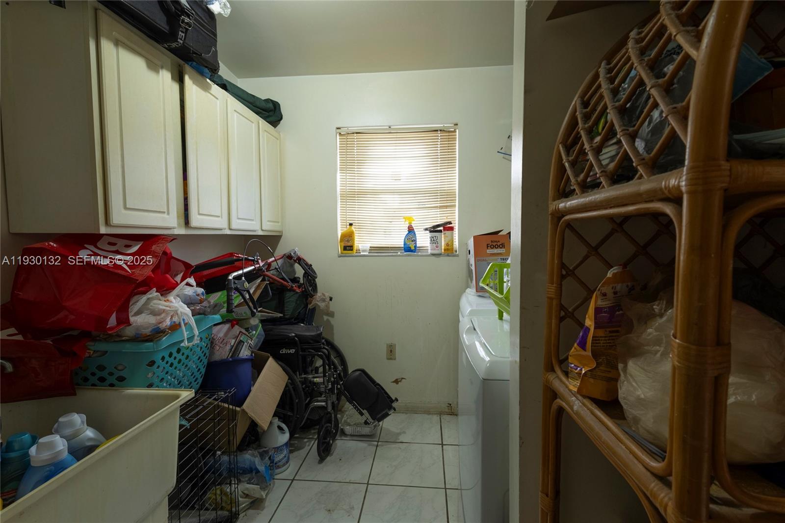 WESTWOOD LAKE - Residential