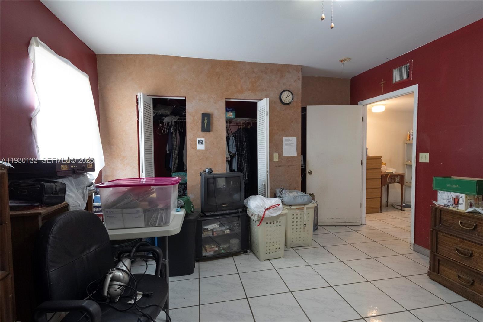 WESTWOOD LAKE - Residential