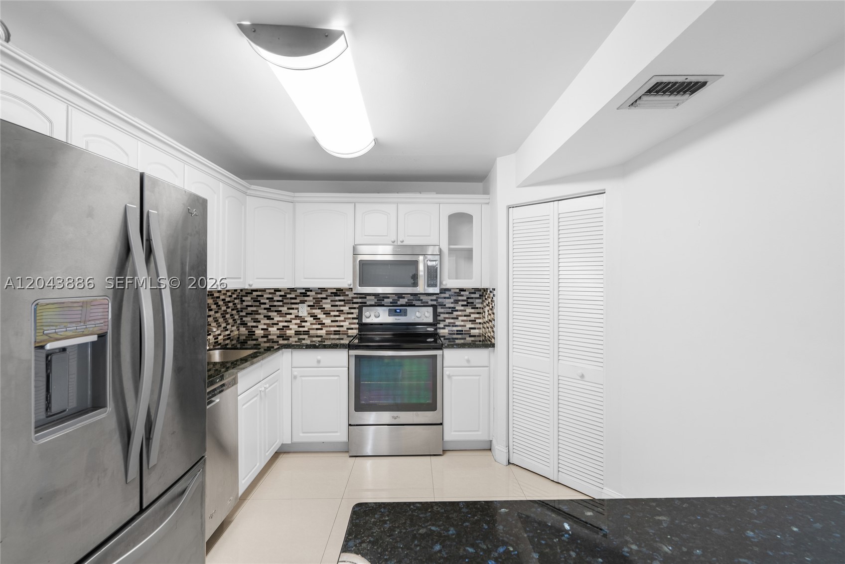 9273 Collins Ave 408
