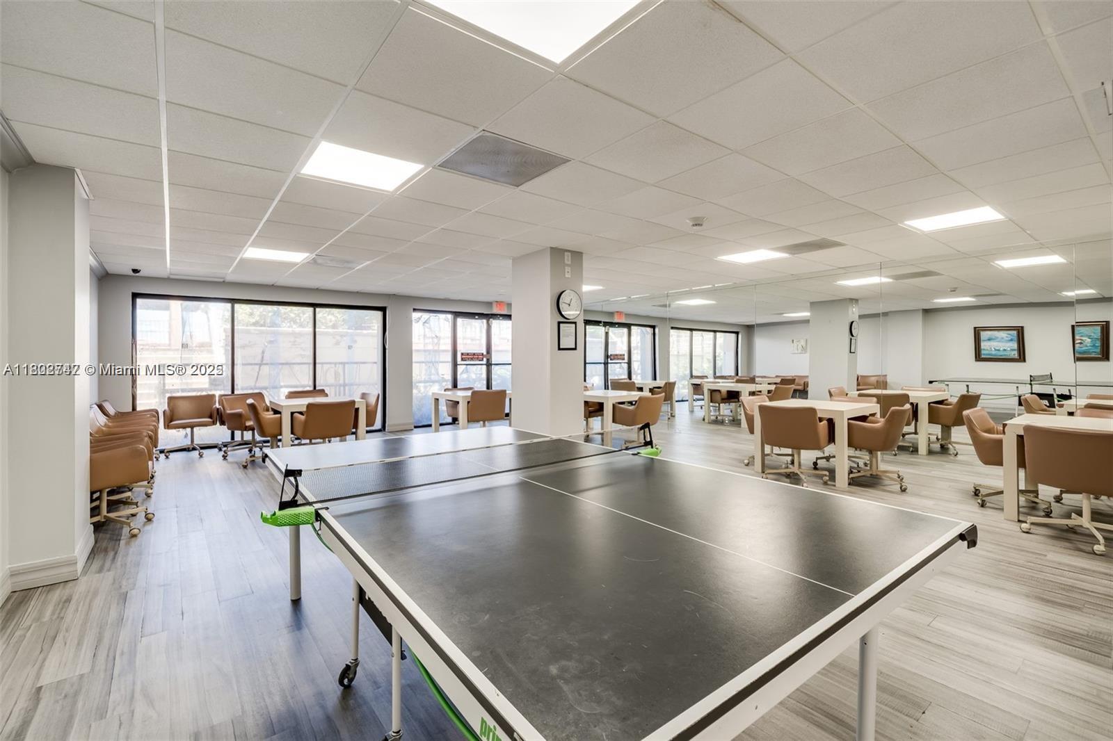 ARLEN HOUSE CONDO - Residential