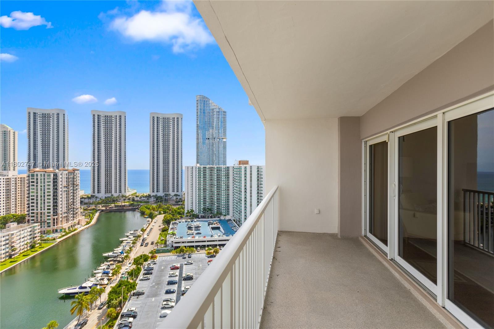 ARLEN HOUSE CONDO - Residential