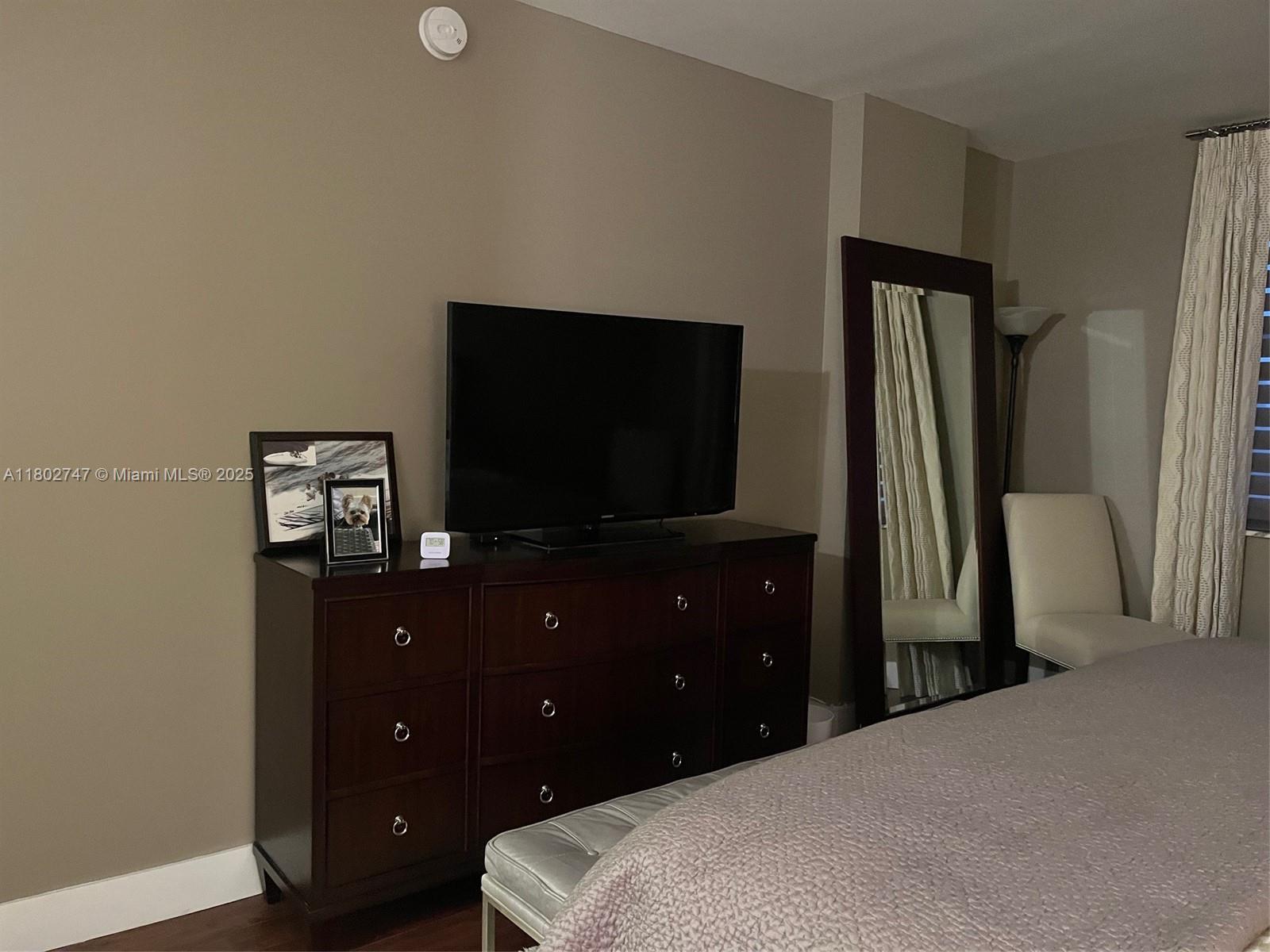 ARLEN HOUSE CONDO - Residential