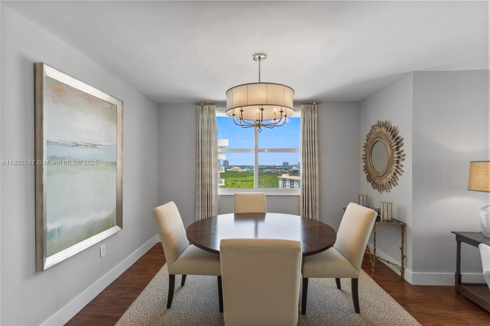 ARLEN HOUSE CONDO - Residential