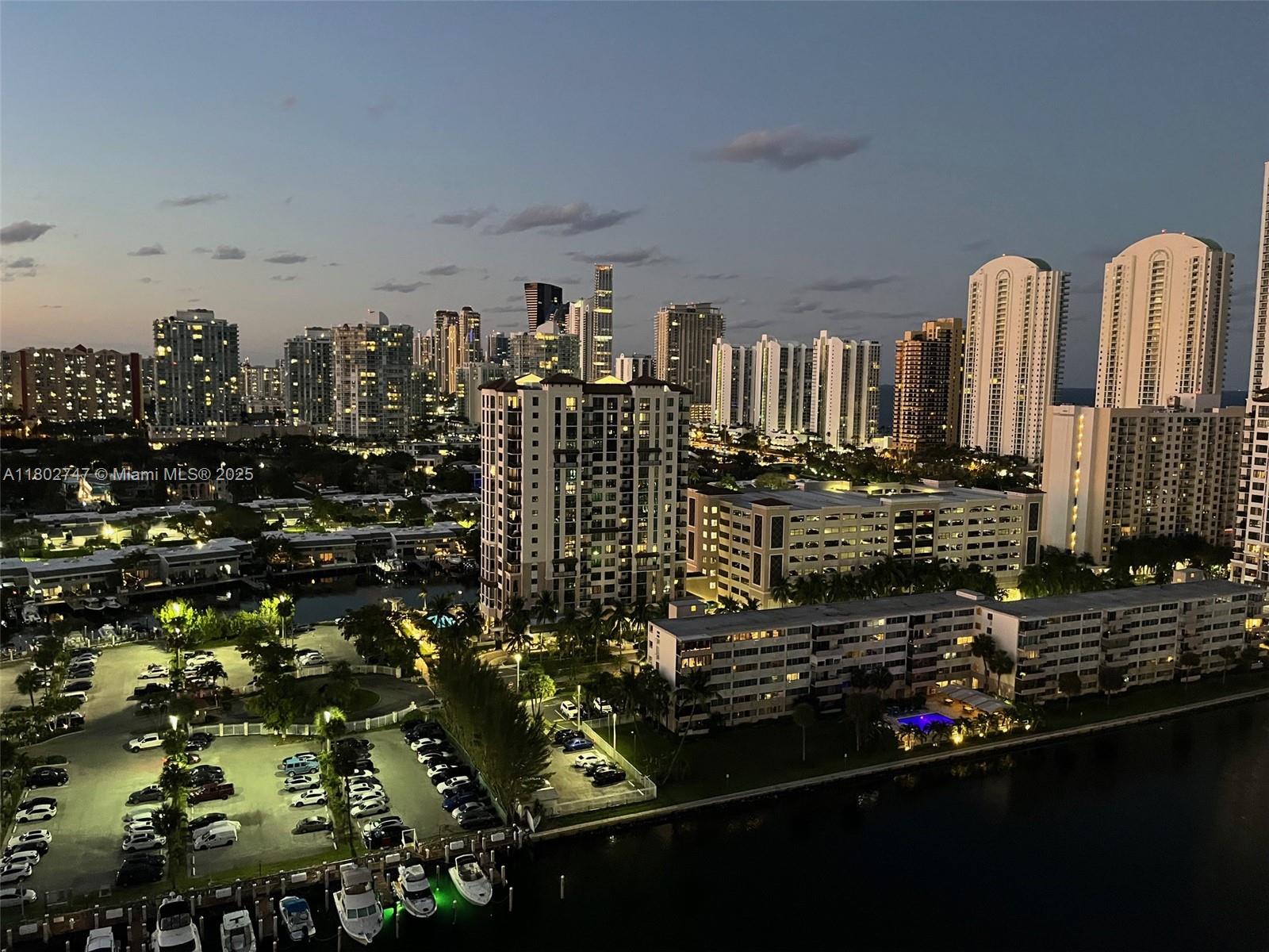 ARLEN HOUSE CONDO - Residential