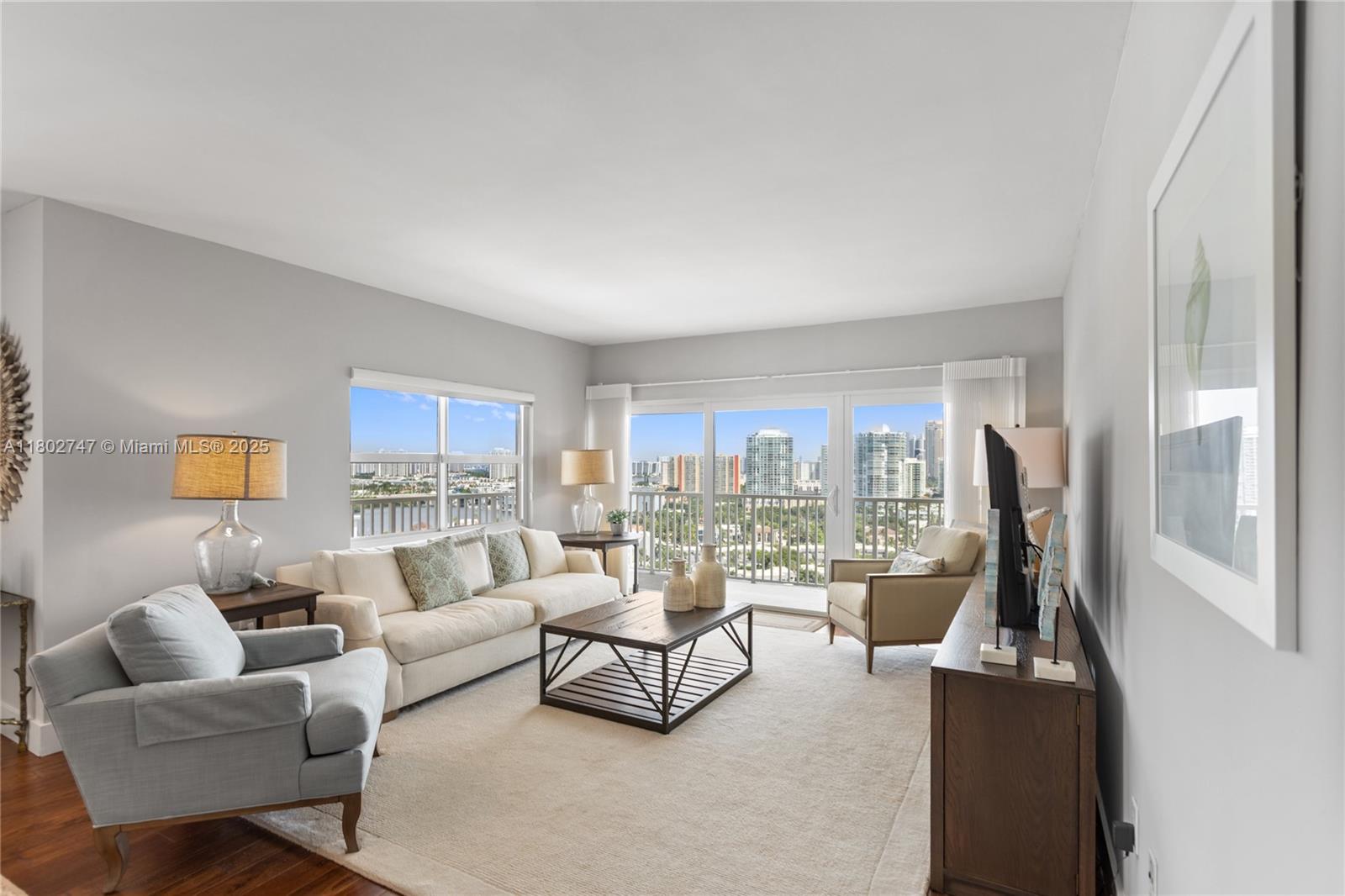 ARLEN HOUSE CONDO - Residential