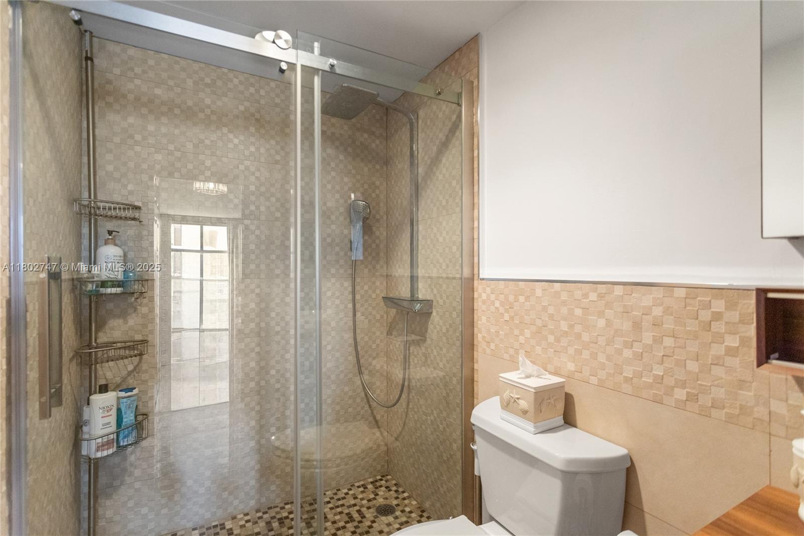 ARLEN HOUSE CONDO - Residential