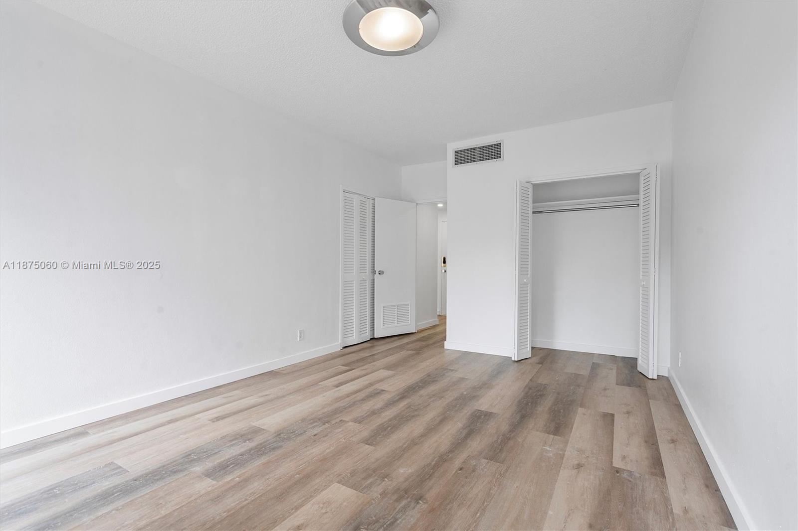 CLIPPER CONDO NO 1 - Residential