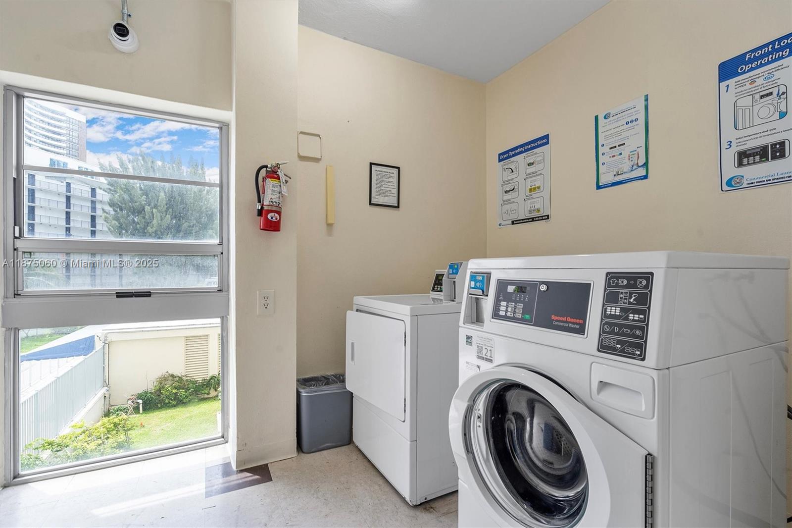 CLIPPER CONDO NO 1 - Residential