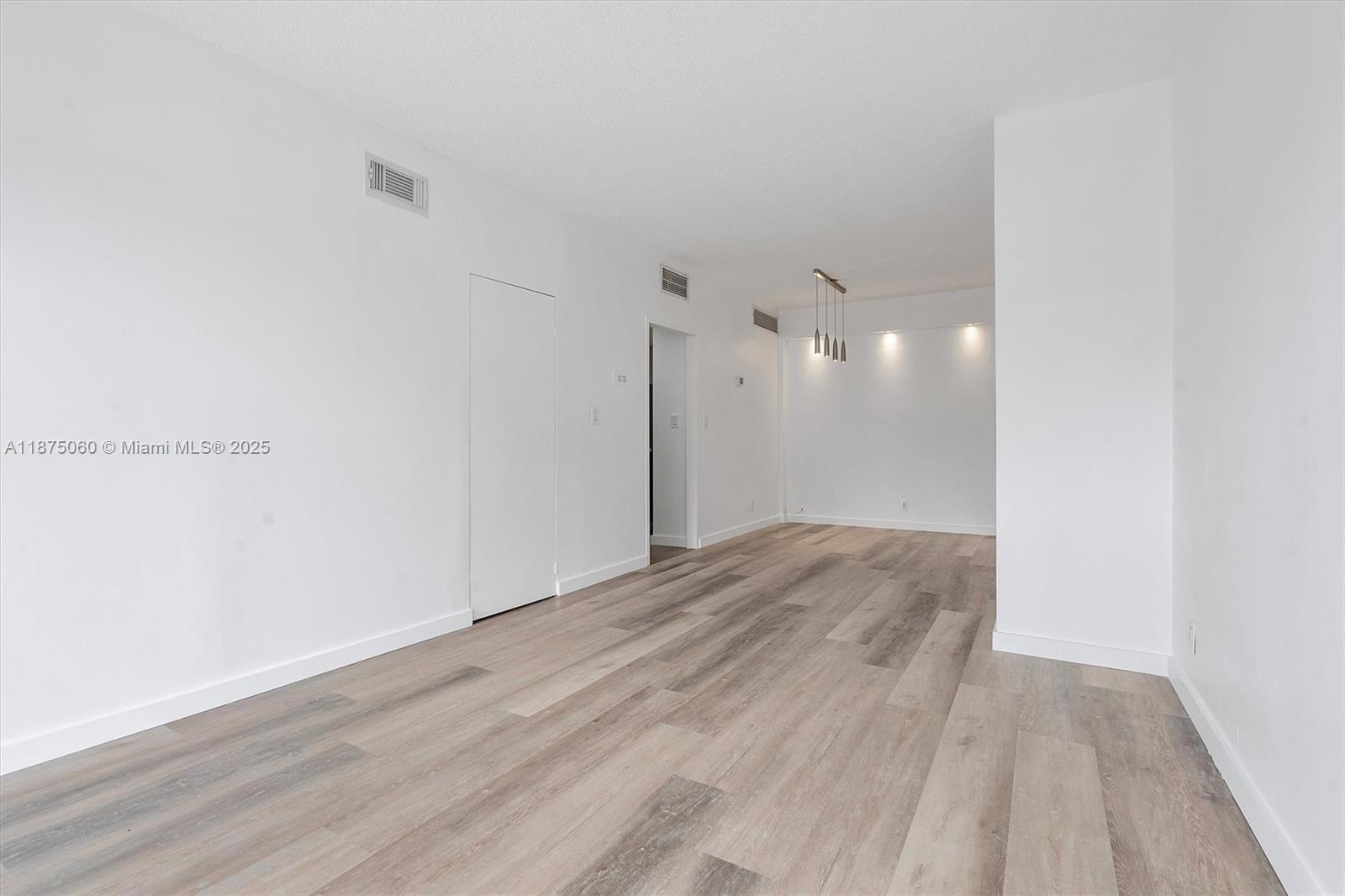 CLIPPER CONDO NO 1 - Residential