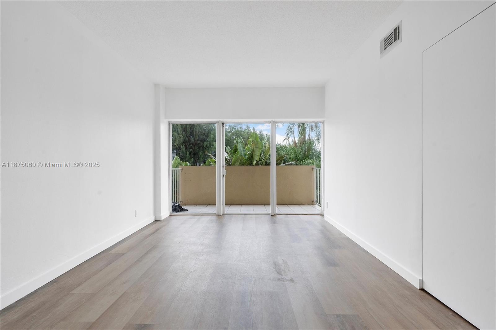 CLIPPER CONDO NO 1 - Residential