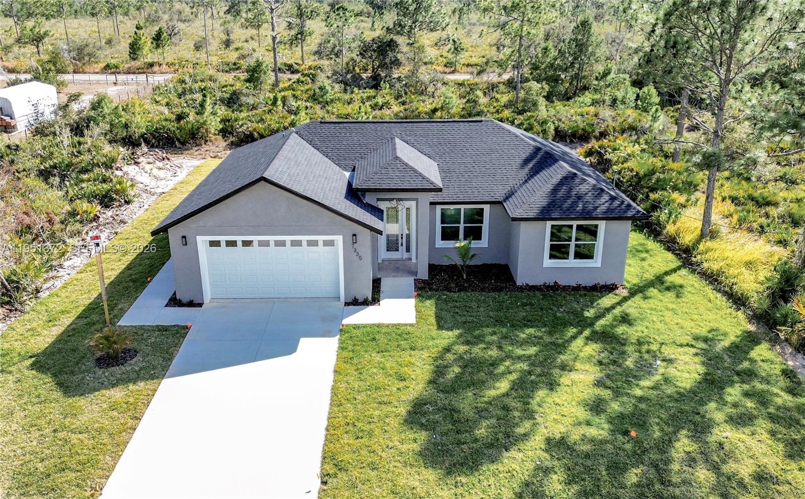 SUN N LAKE EST OF SEBRING - Residential