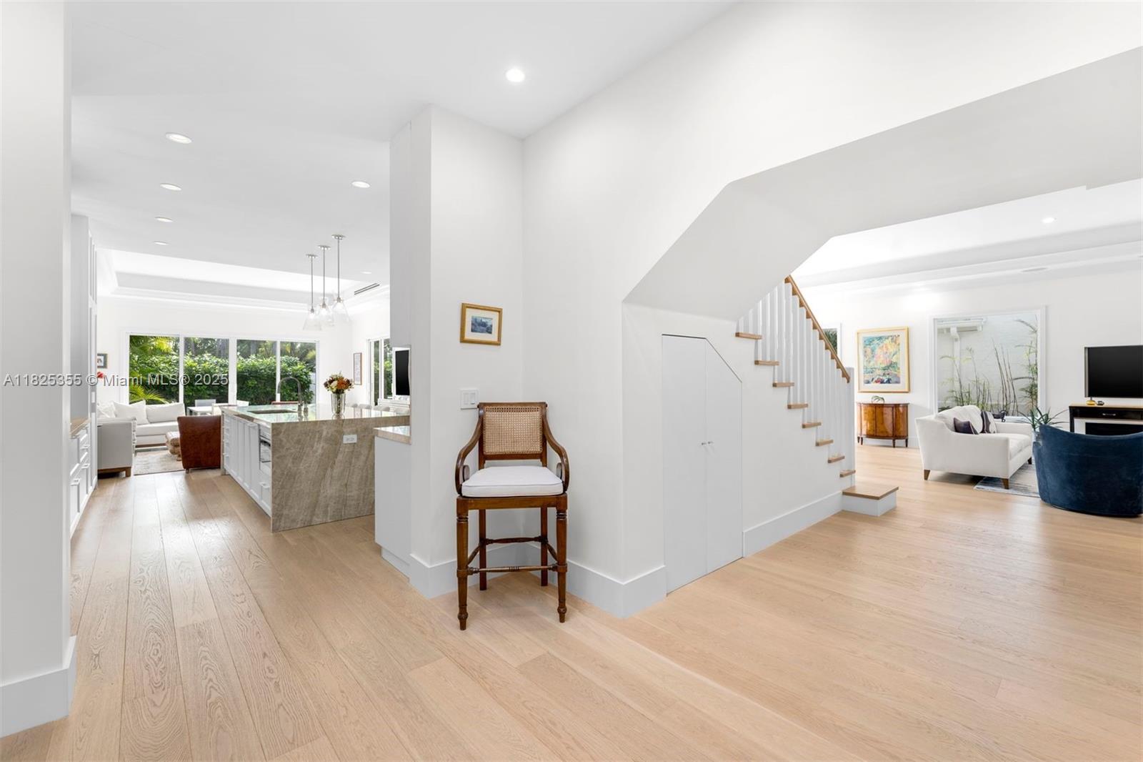 G B VILLAS - Residential Lease