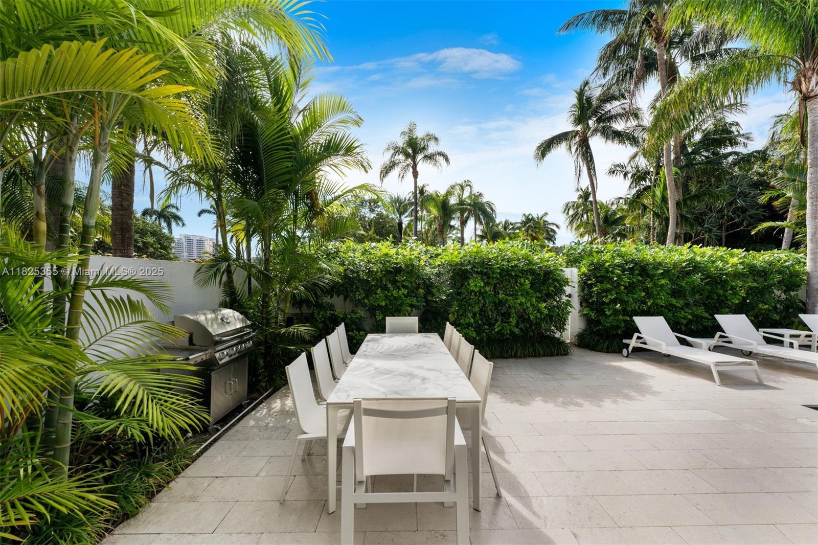 G B VILLAS - Residential Lease