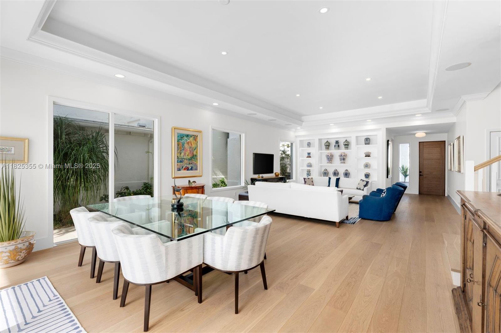 G B VILLAS - Residential Lease