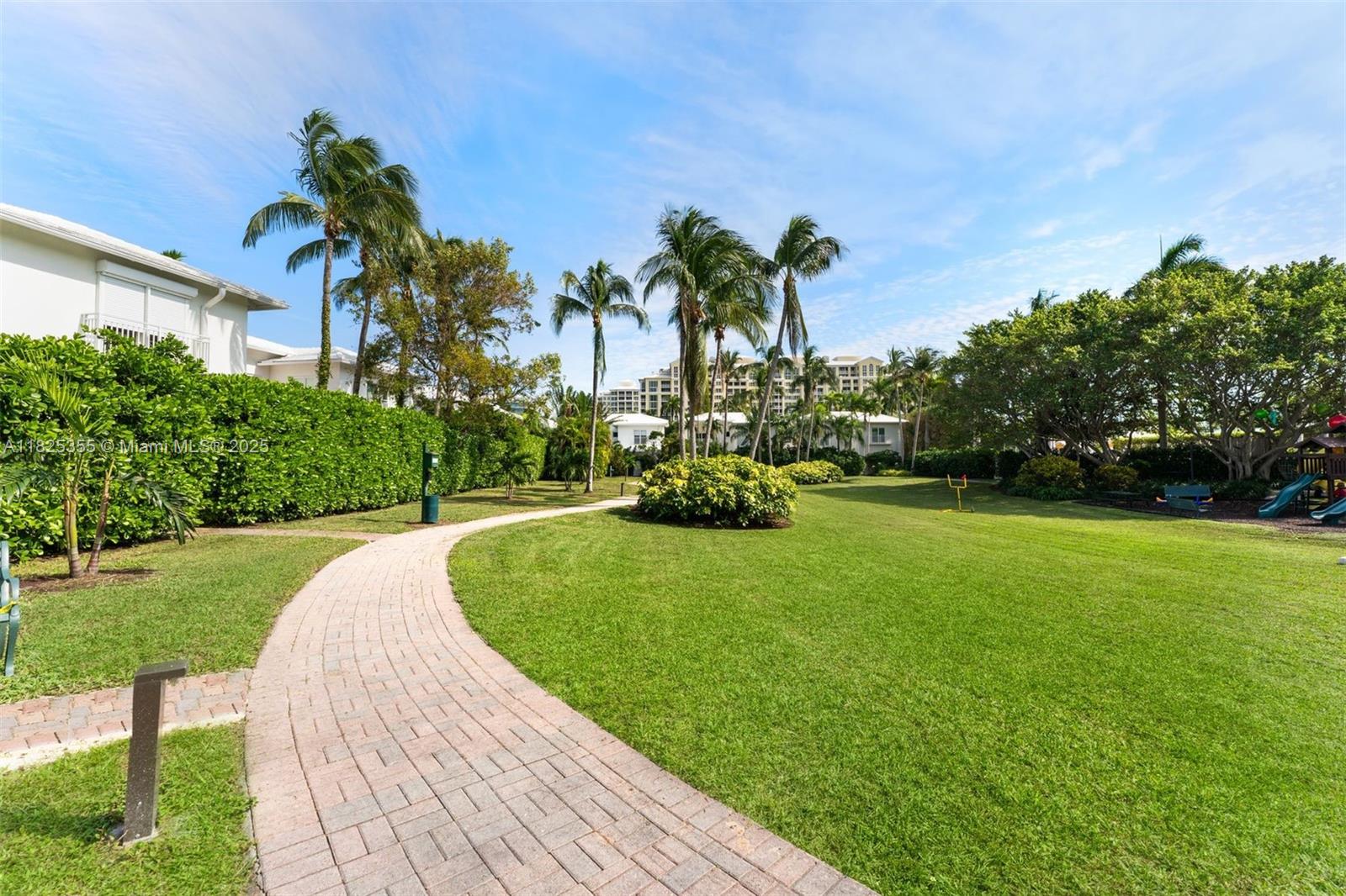 G B VILLAS - Residential Lease
