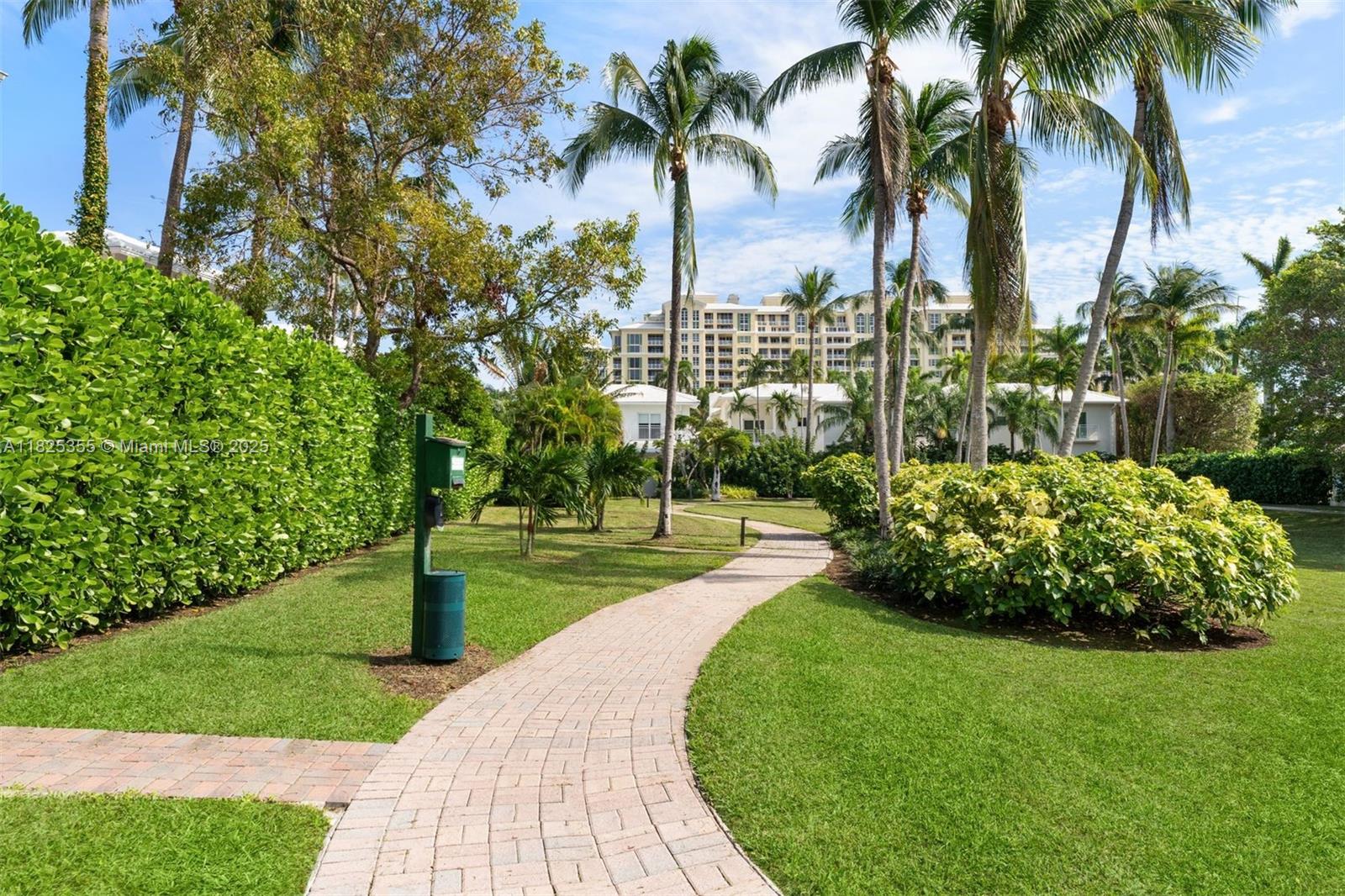 G B VILLAS - Residential Lease